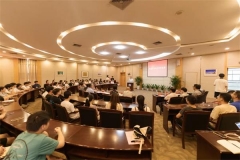 邱均平教授700萬獎勵基金勉勵青年師生！第二批獎金頒發(fā)