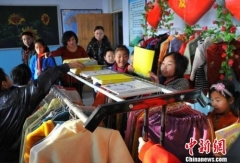 學(xué)校“經(jīng)營”免費超市六年 “顧客”系貧困學(xué)生